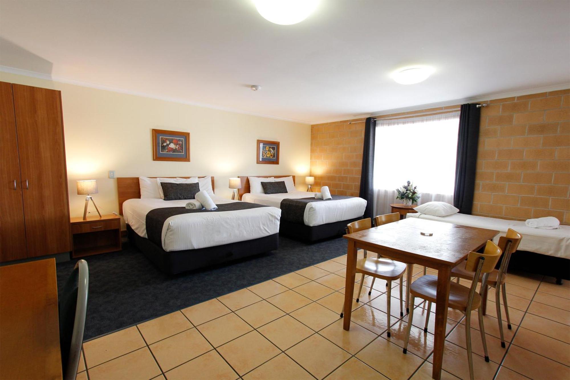 Windmill Motel & Events Centre Маккай Экстерьер фото