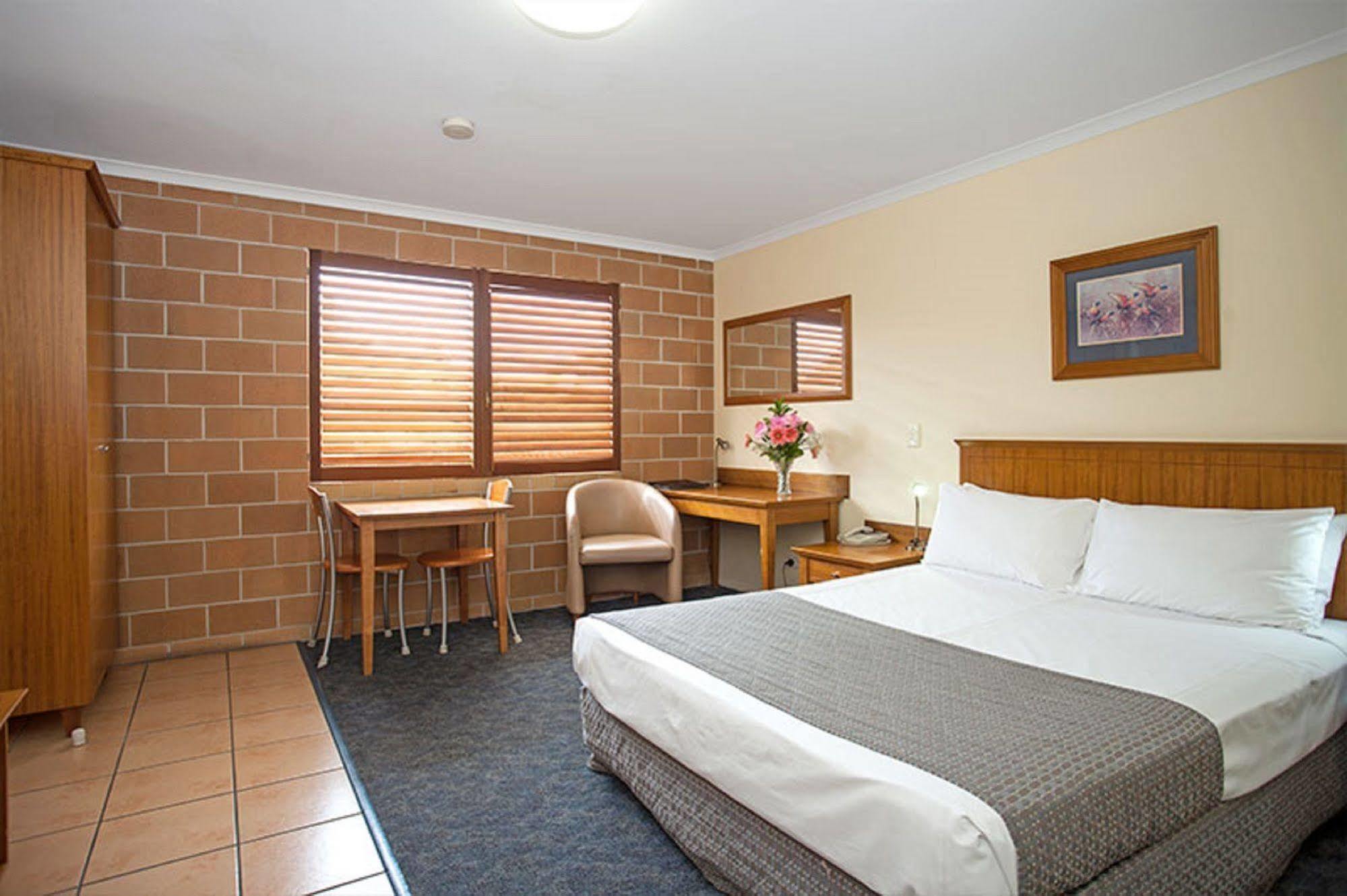 Windmill Motel & Events Centre Маккай Экстерьер фото