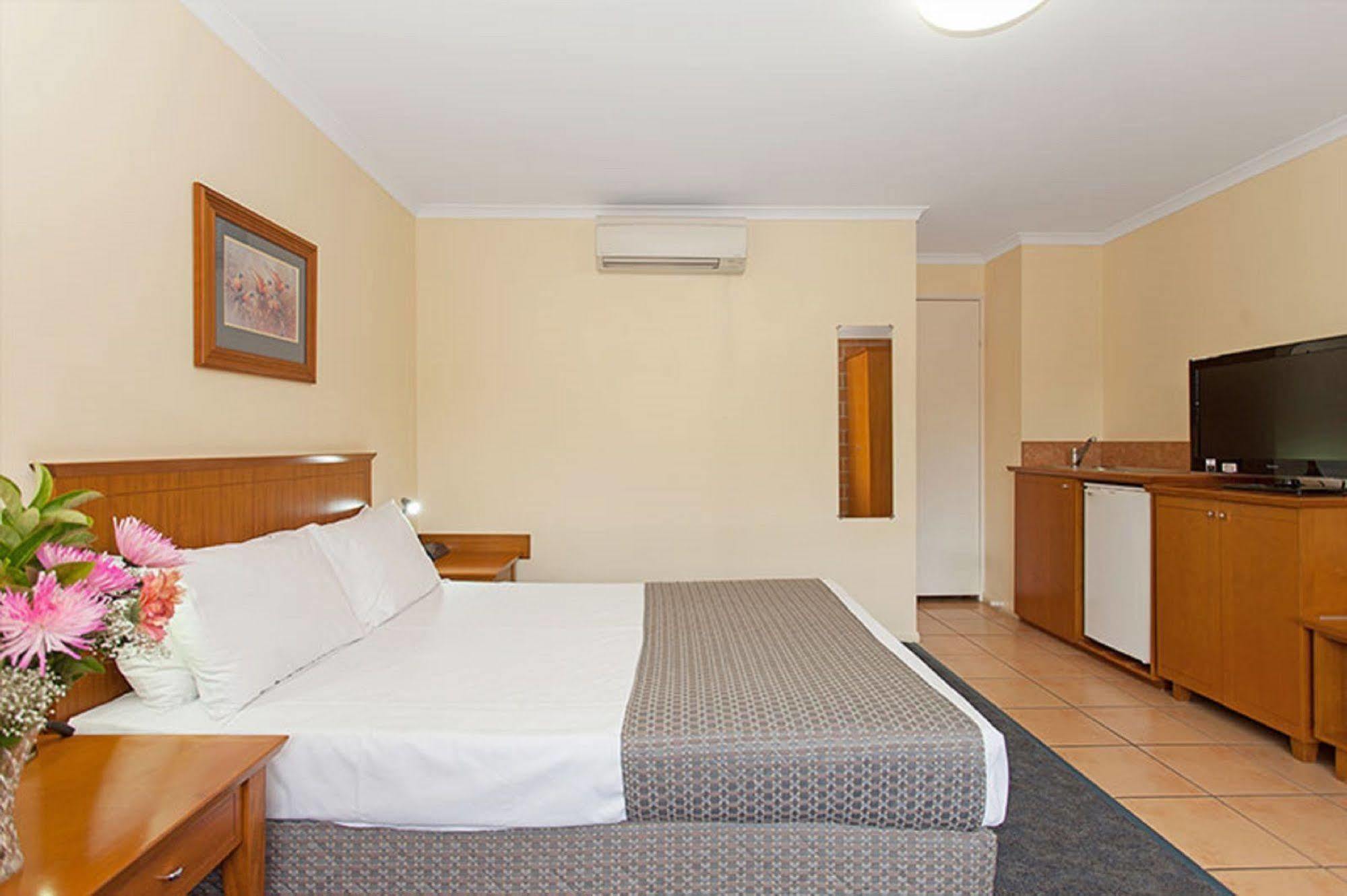 Windmill Motel & Events Centre Маккай Экстерьер фото